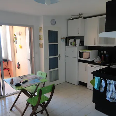 Apartment Escale A La De