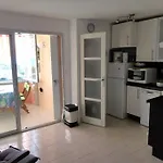 Escale A La De